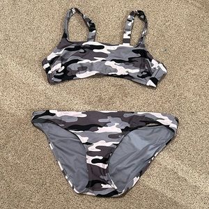Xhilaration bikini size L gray camo